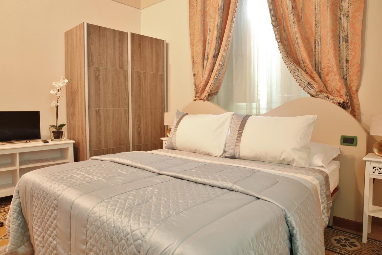 Lucca Relais Bed & Breakfast Exterior photo